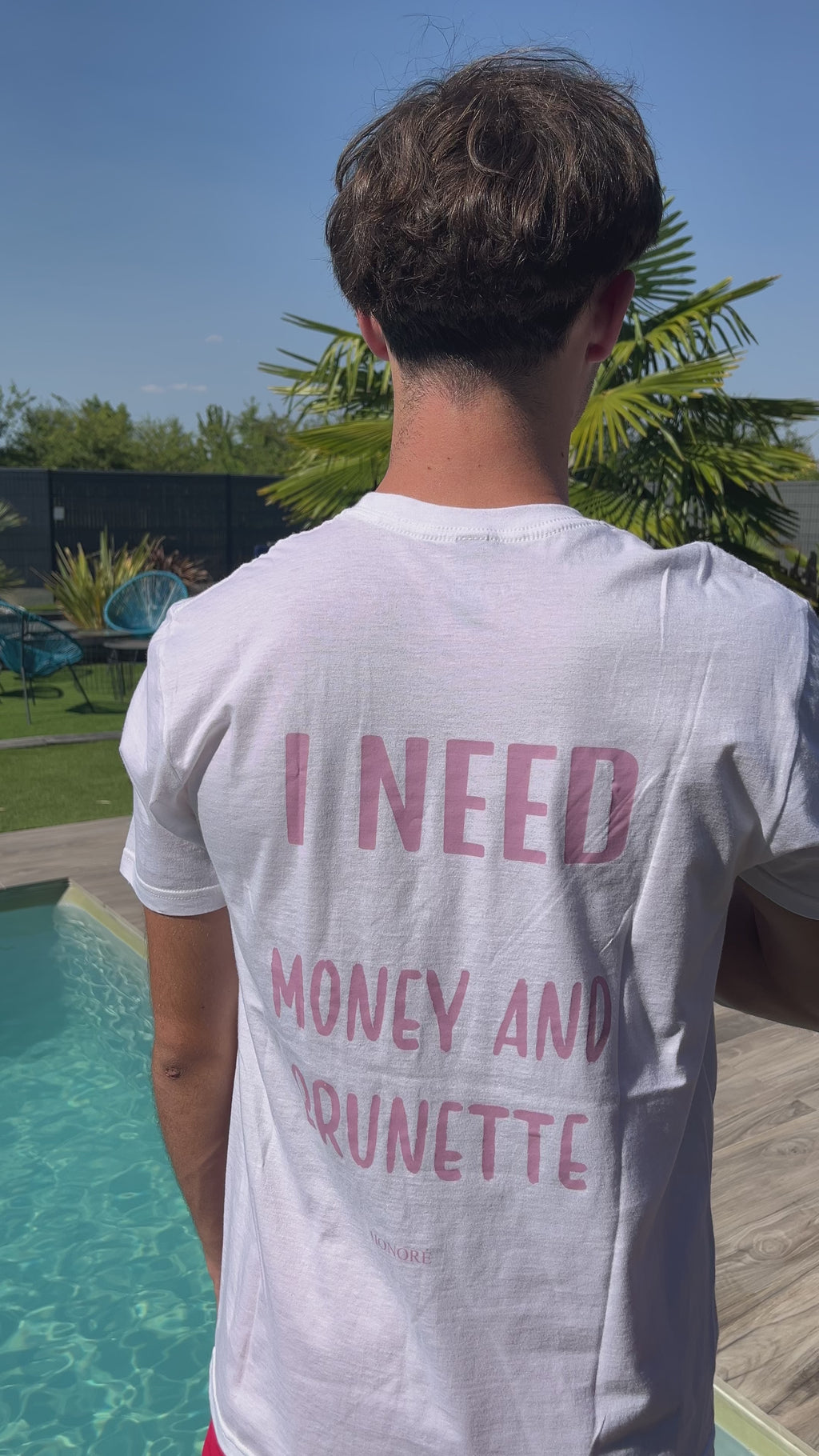 T-SHIRT BLEU I NEED MONEY AND BRUNETTE