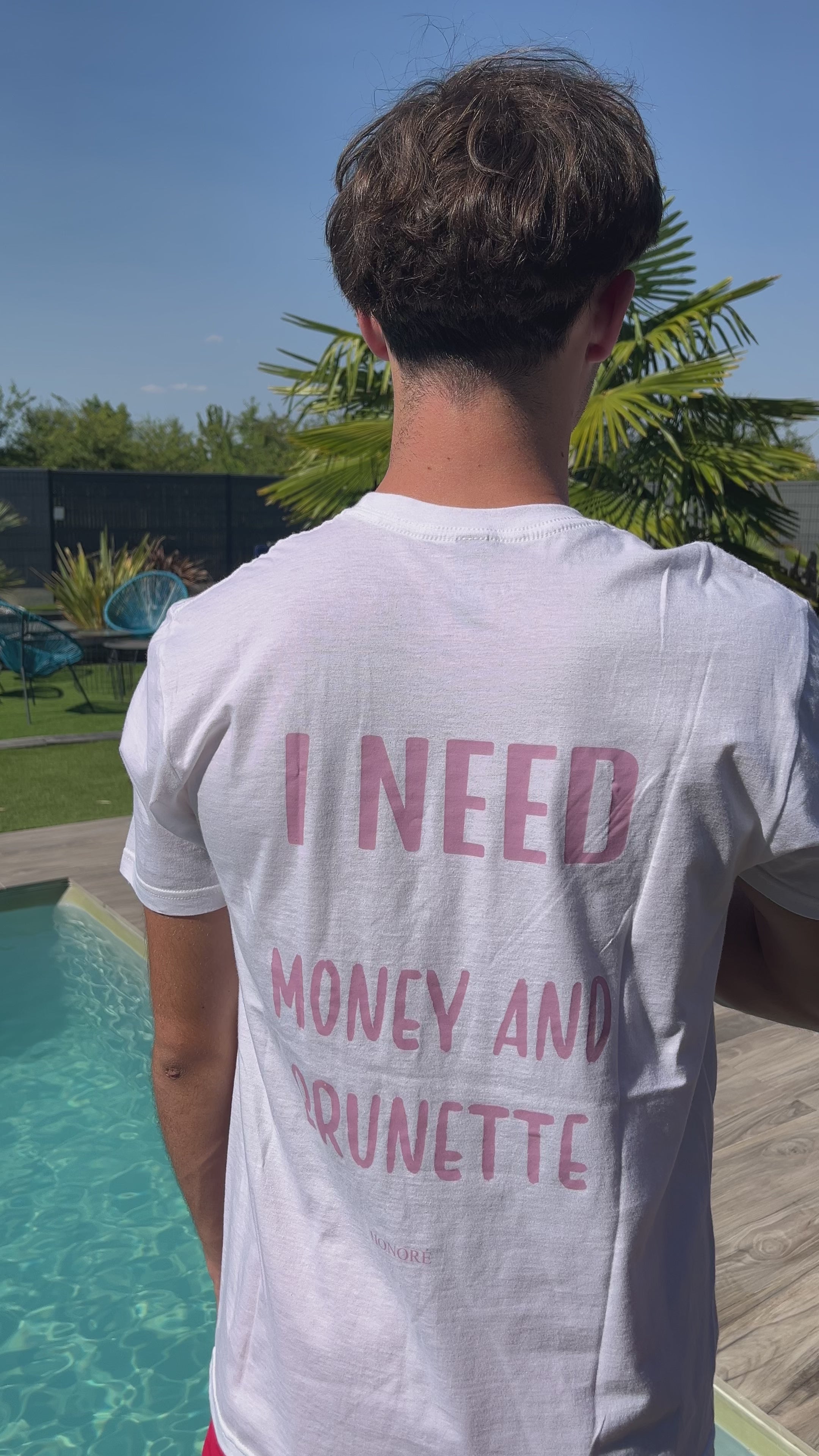 T-SHIRT BLEU I NEED MONEY AND BRUNETTE